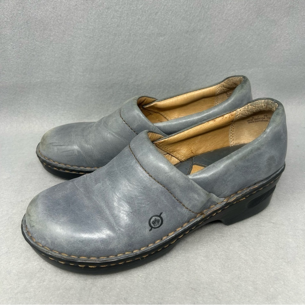 Born Light Blue Leather Clogs, Women’s Size 8.